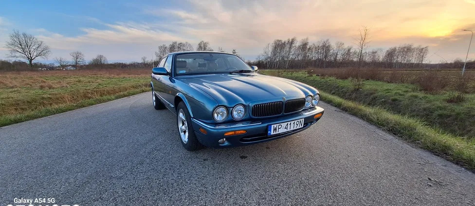 jaguar xj Jaguar XJ cena 27000 przebieg: 140000, rok produkcji 2000 z Płock